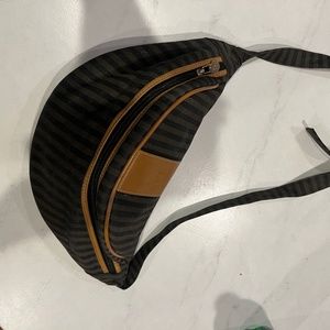 VINTAGE FENDI FANNY PACK